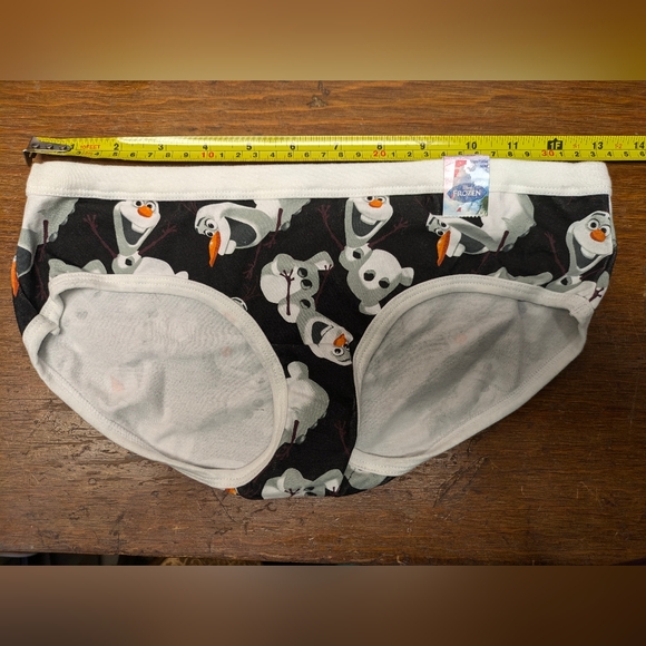 MJC Other - Medium 6  Women's Frozen Character Olaf Snowman Panties NWT